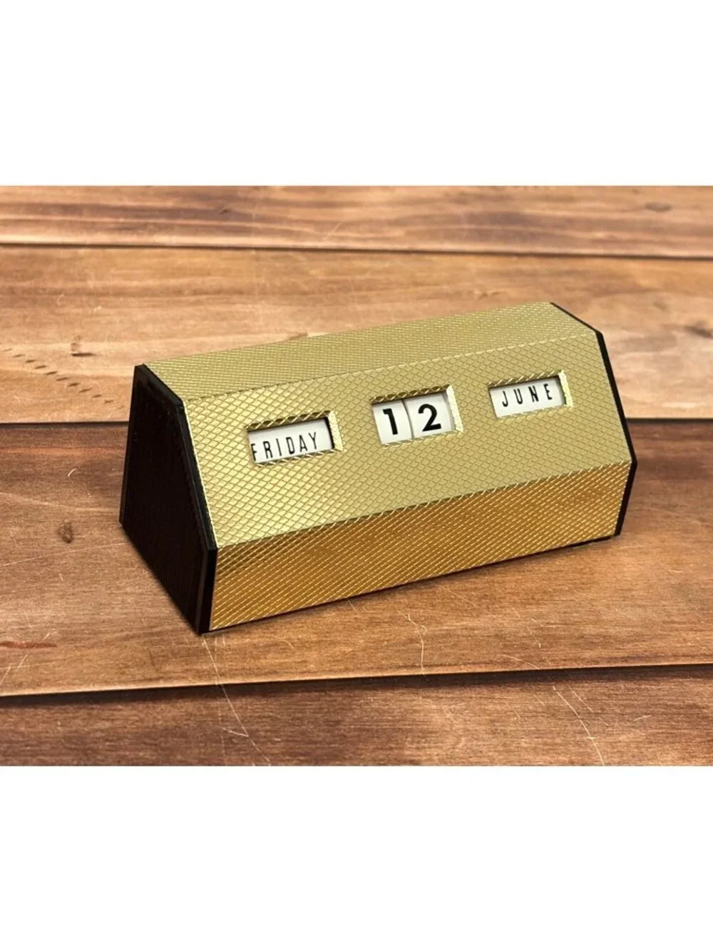 Vintage FPC-20 Perpetual Flip Desk Calendar Manual flip wheels, day/date/month